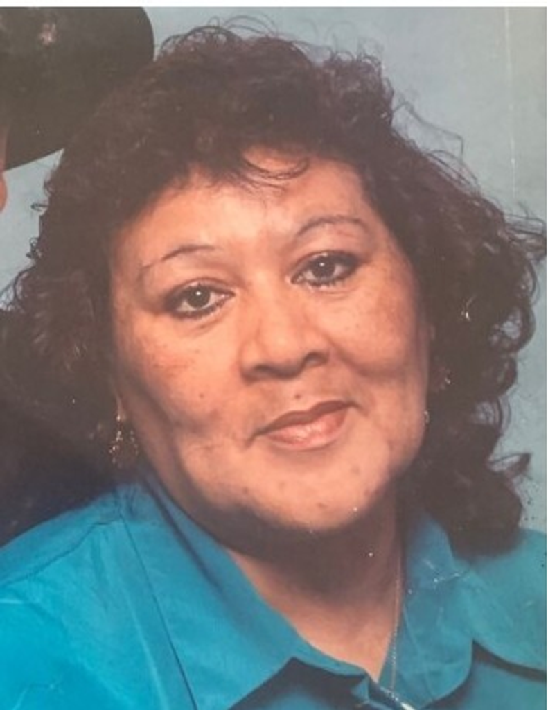 Sylvia (Zapata) Santos Profile Photo