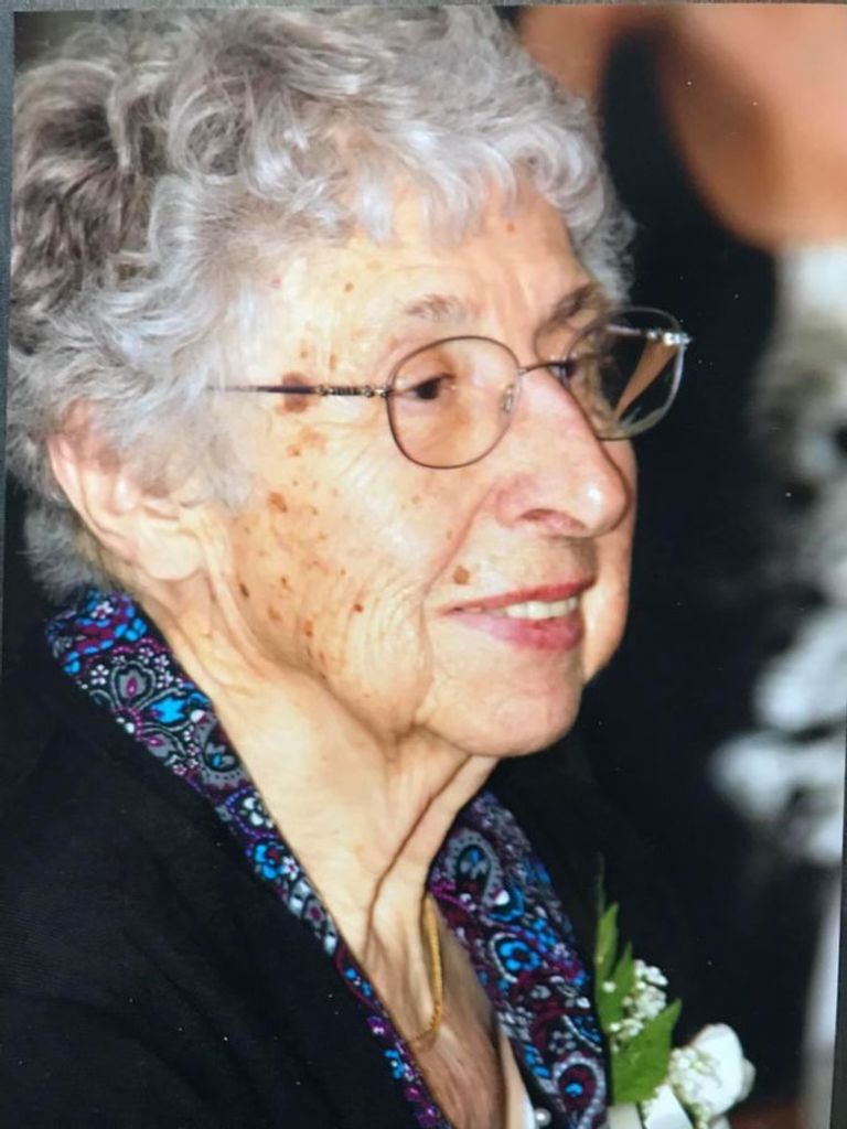 Lavonne Roerish Wright