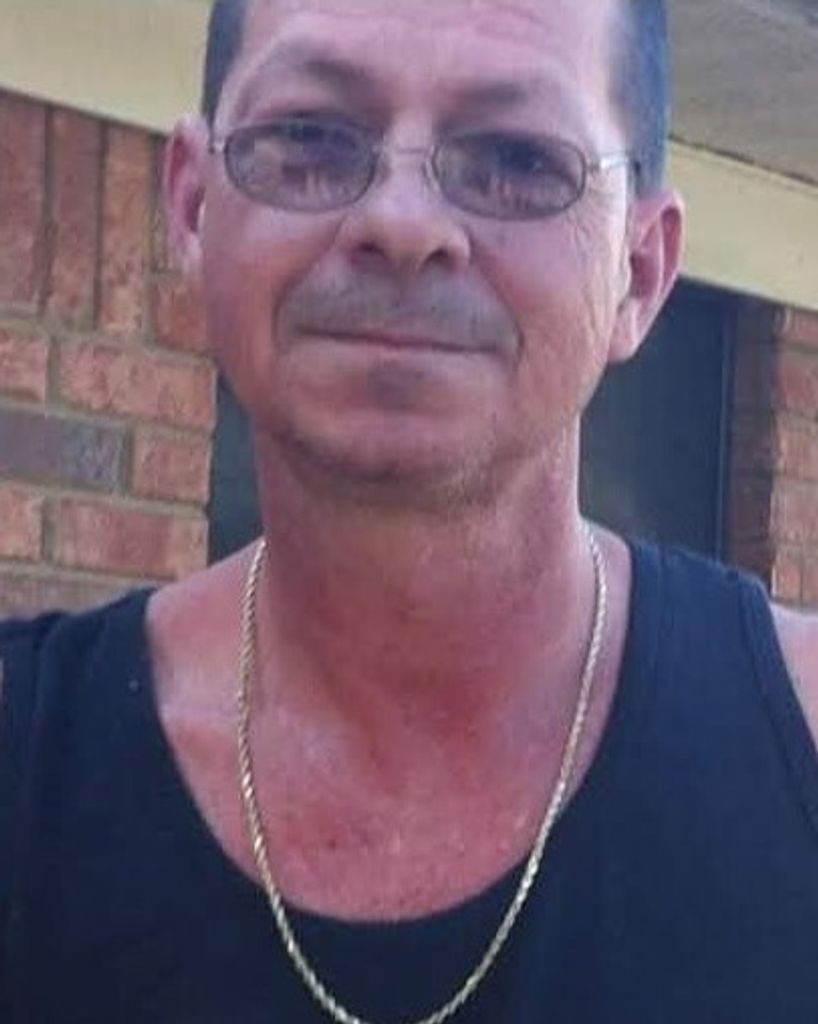 Floyd Eugene Garrett (Tiny) Profile Photo