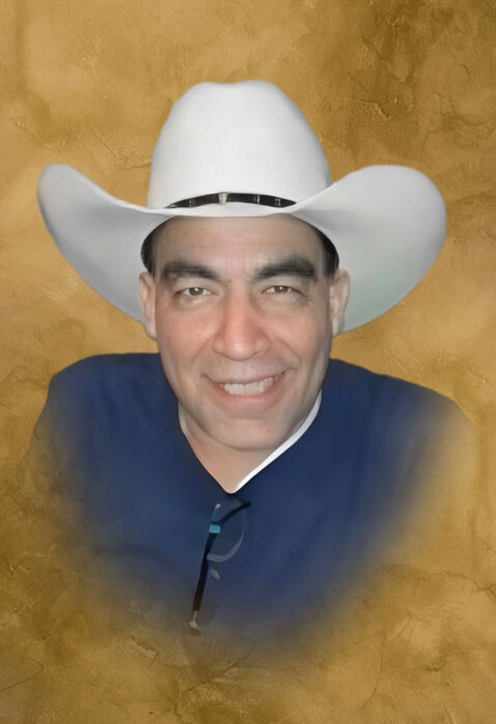 Luis Garcia Profile Photo