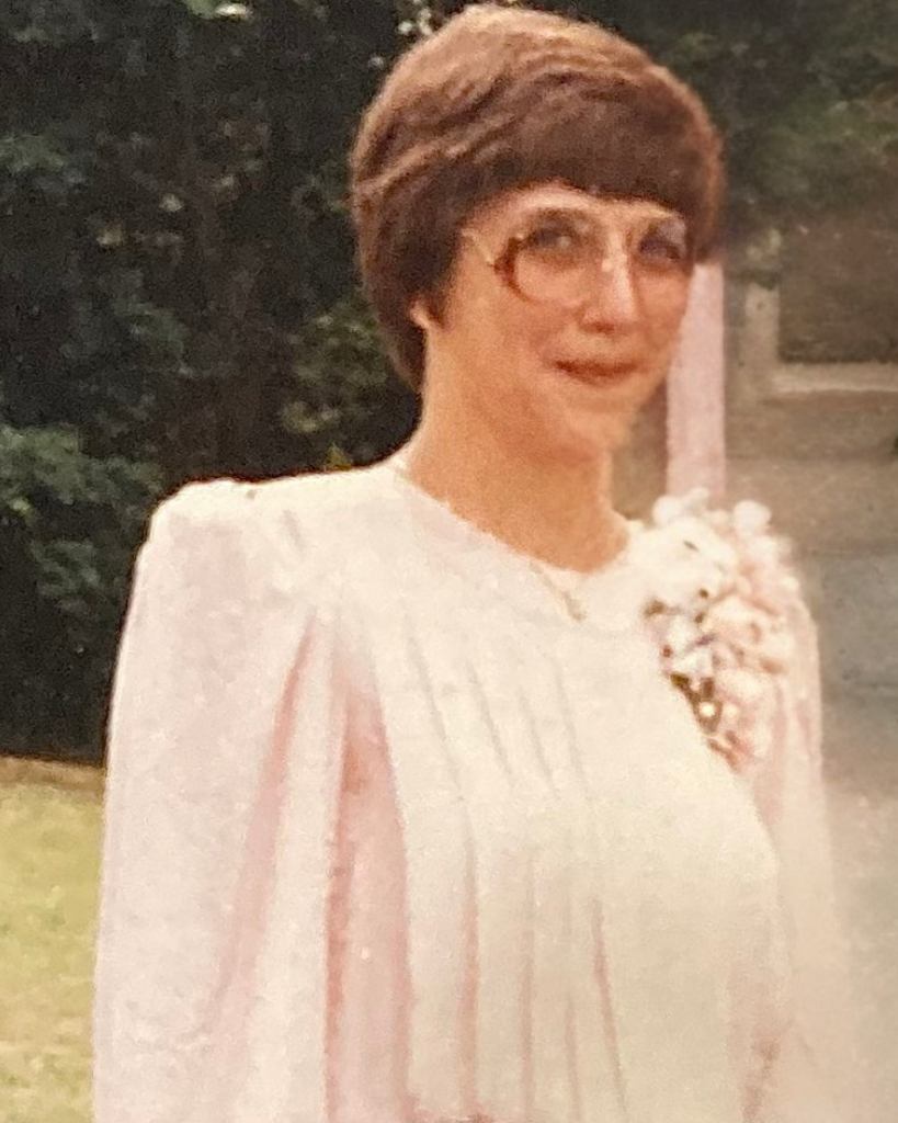 Shirley Jean Hoffrogge