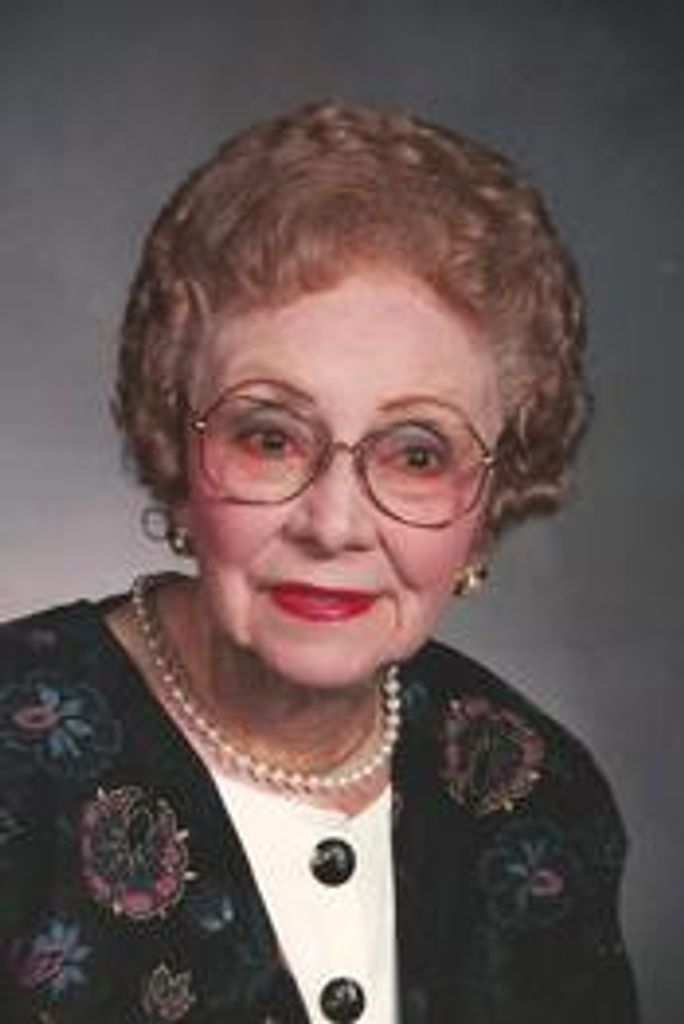 Cecil Chloe Yates Profile Photo