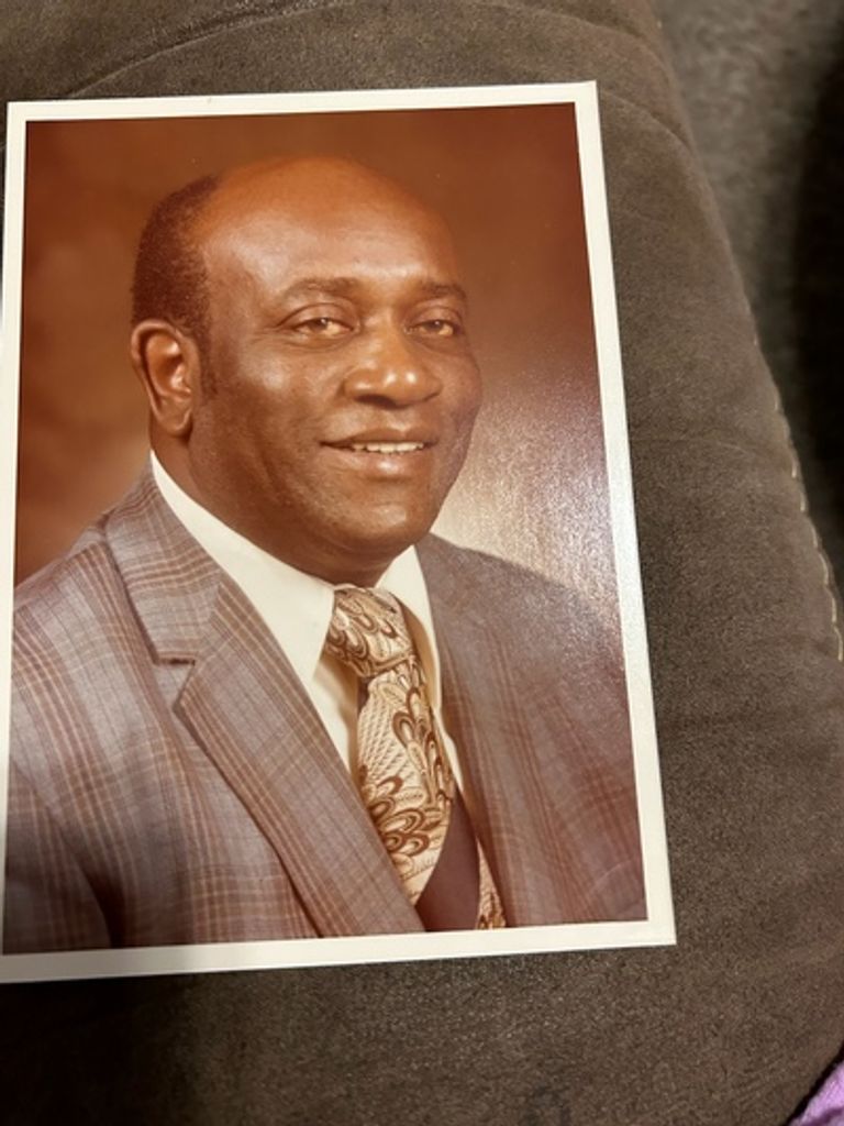 Almore Johnson Profile Photo