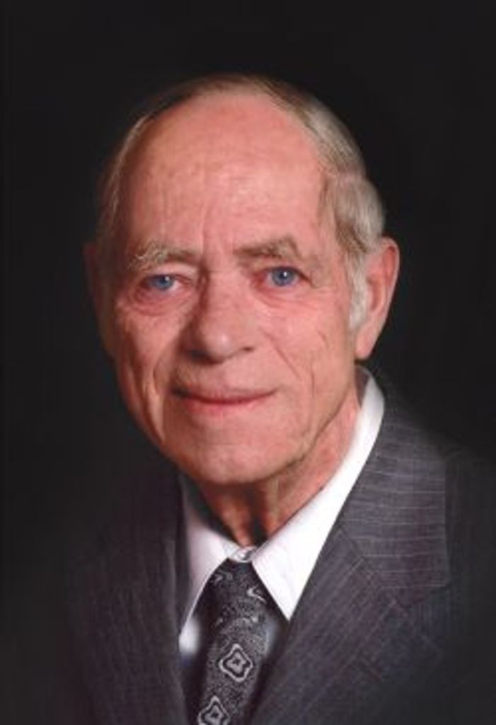 Robert  "Bob" Elliott