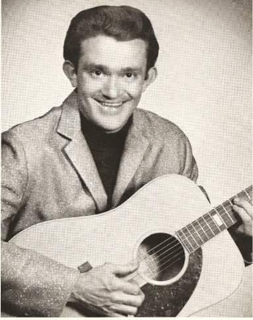 Carl W. "Buster" Phillips Profile Photo