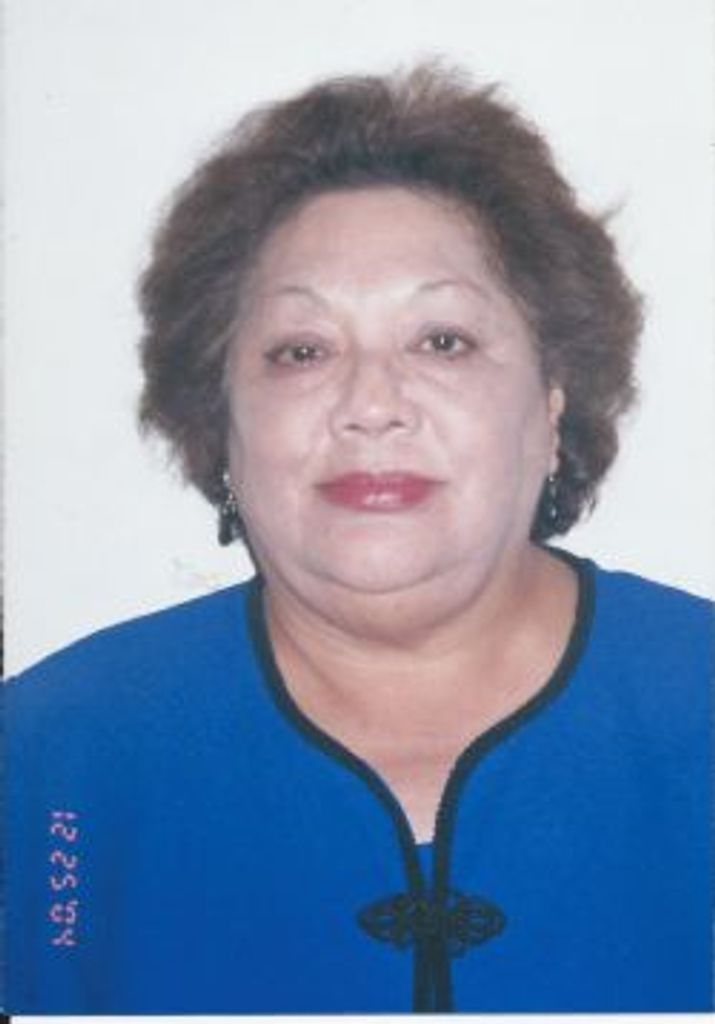 Rosario Flores Cavazos