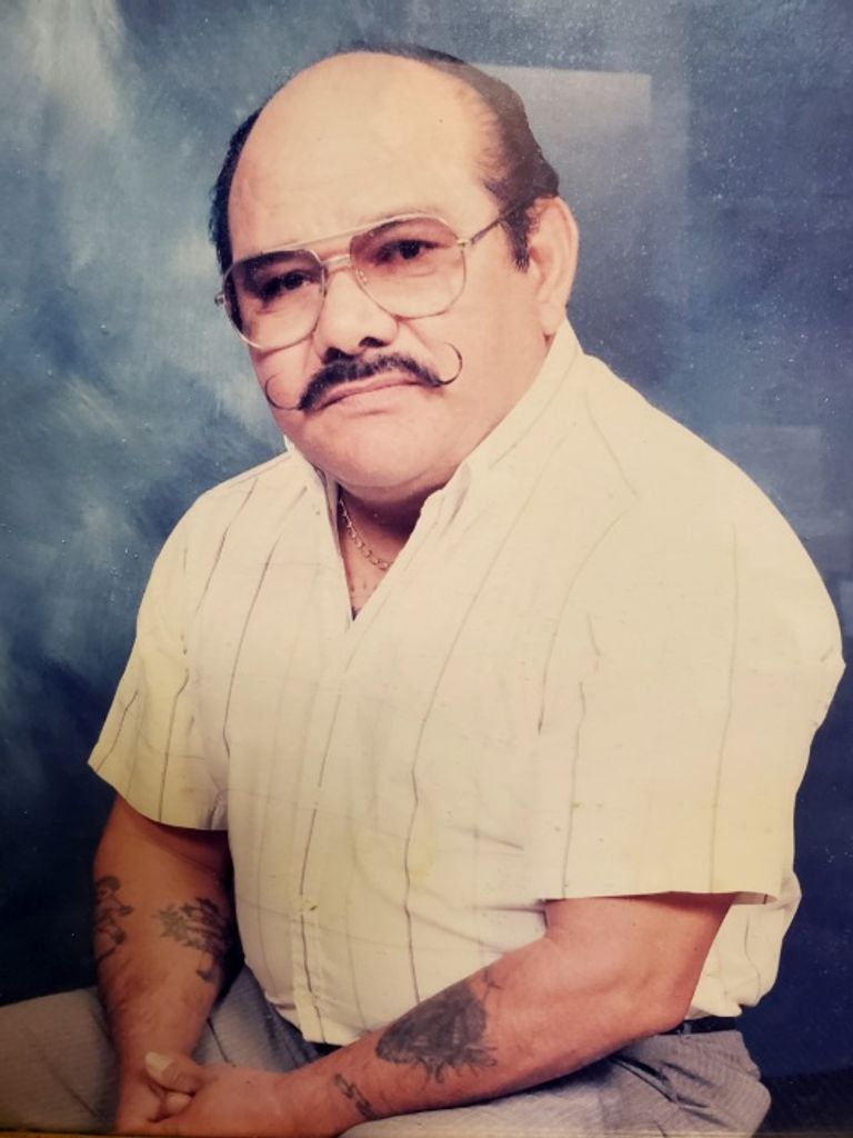 Santos Sauceda, Sr.