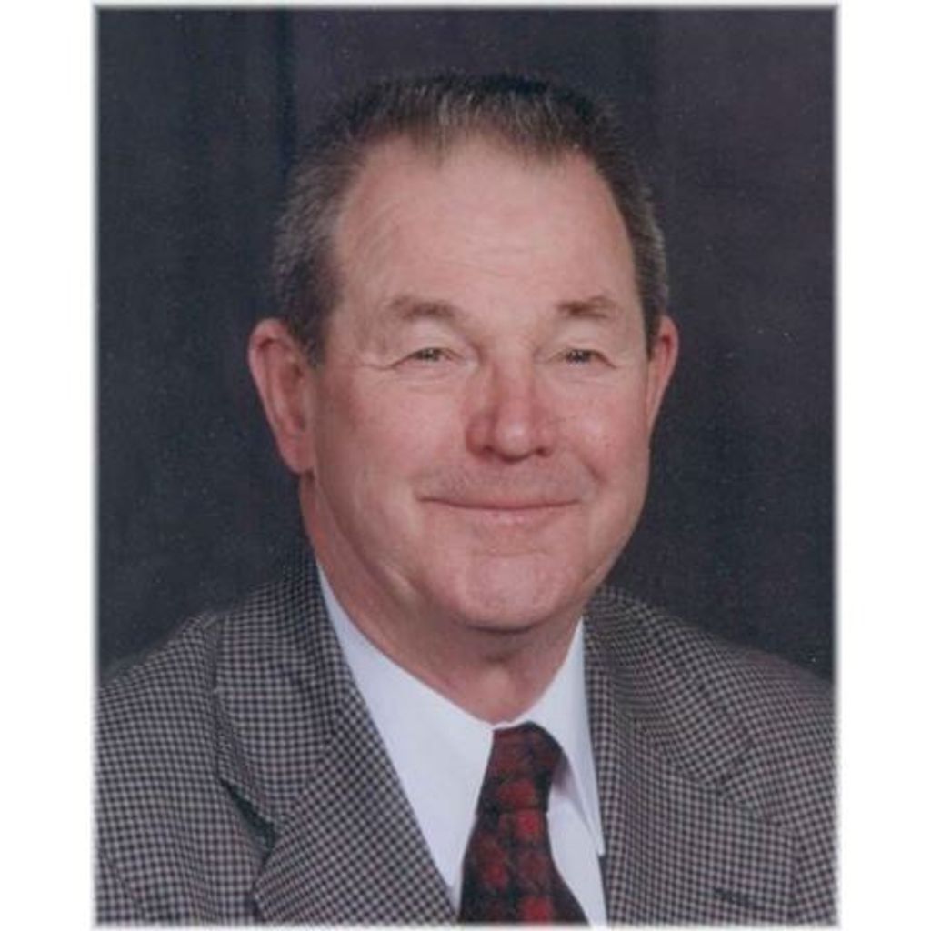 Everett Earl Yaddof