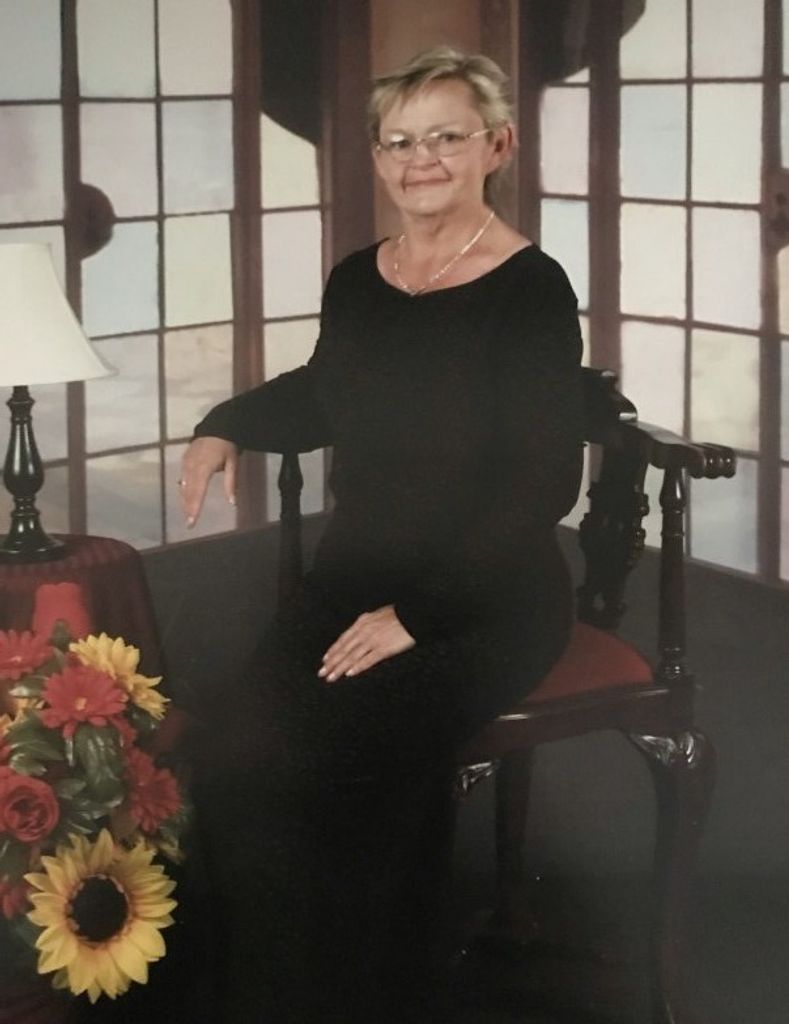 Linda Summers