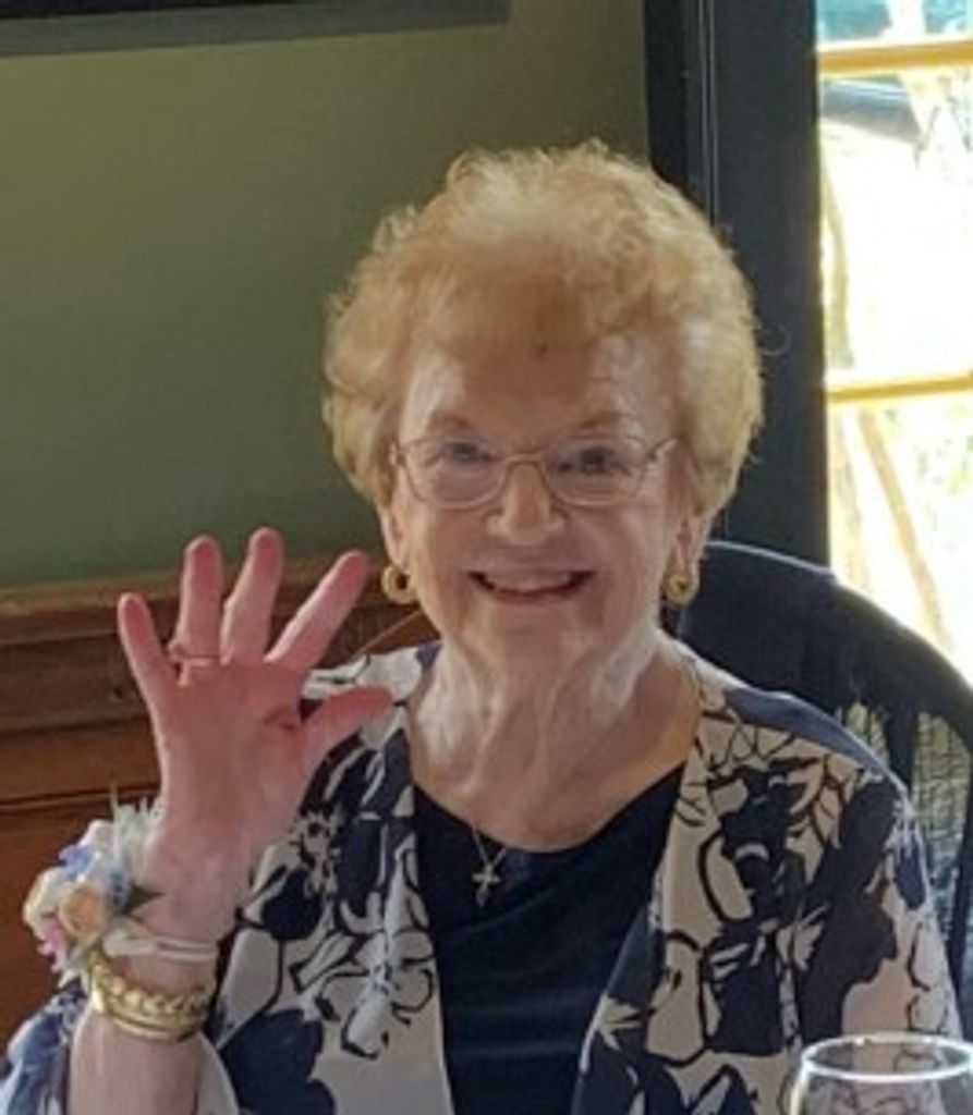 Mary  Woodward Profile Photo