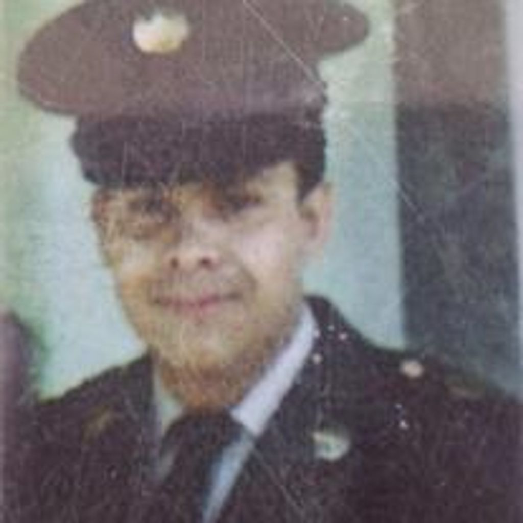 Rogelio Flores