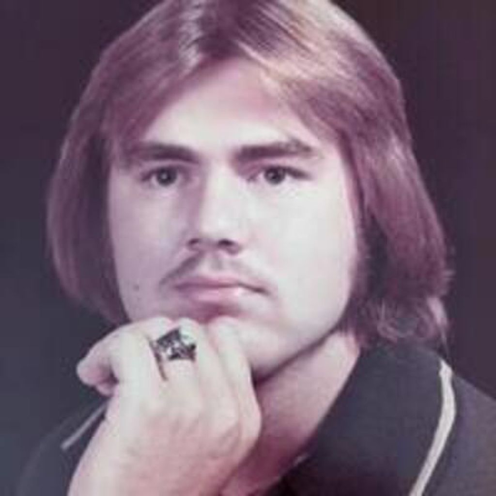 Michael Thomas Bennett Profile Photo