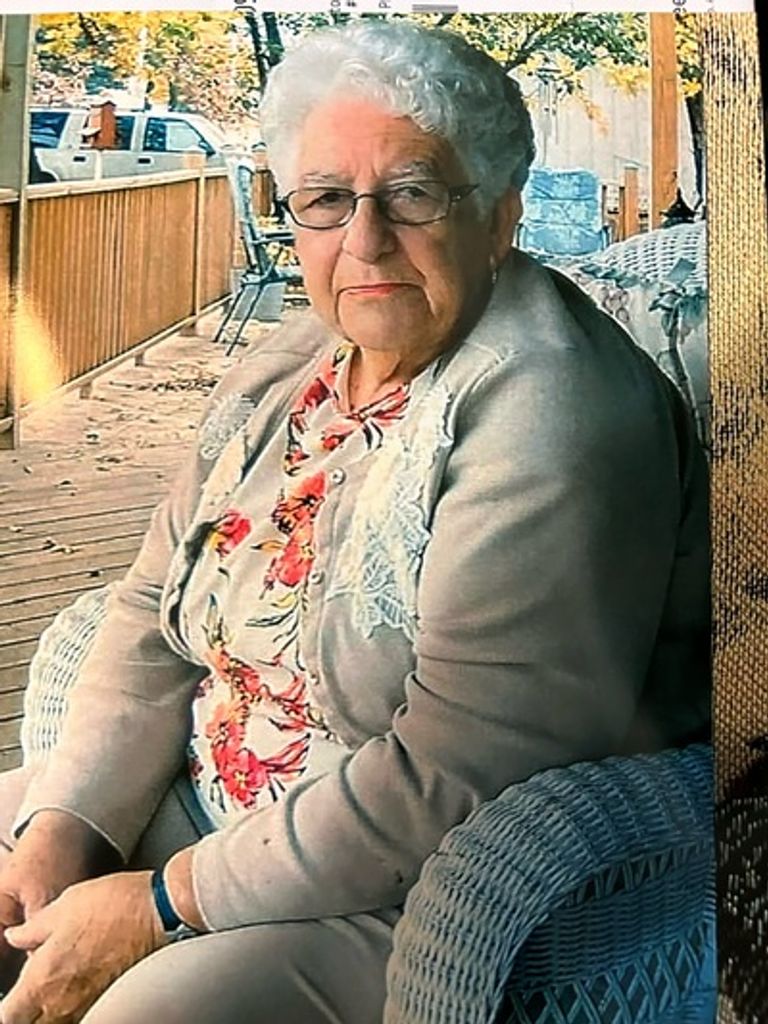 Edwina Earlene Walker