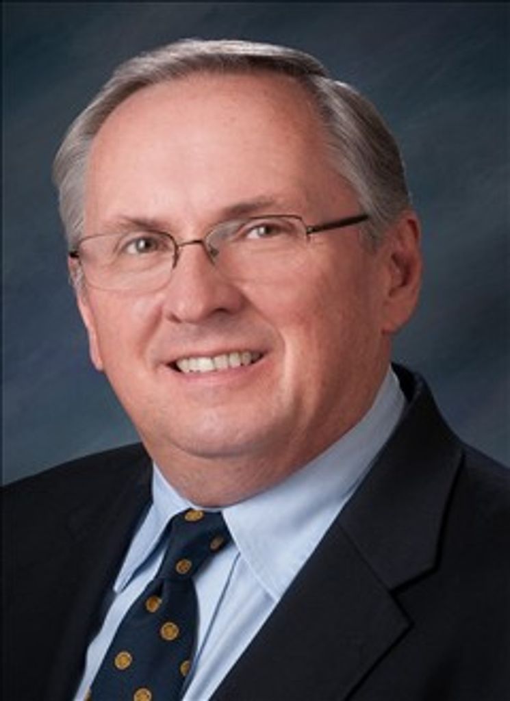 Steven D Long