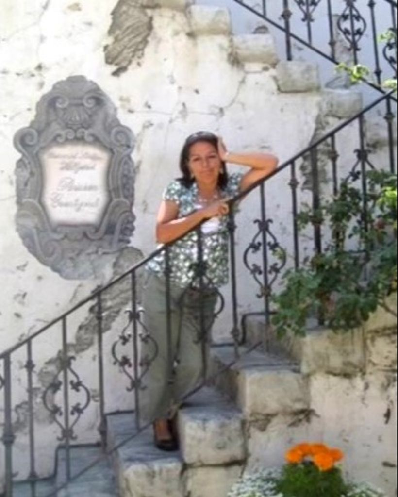 Lorenza Quinteros