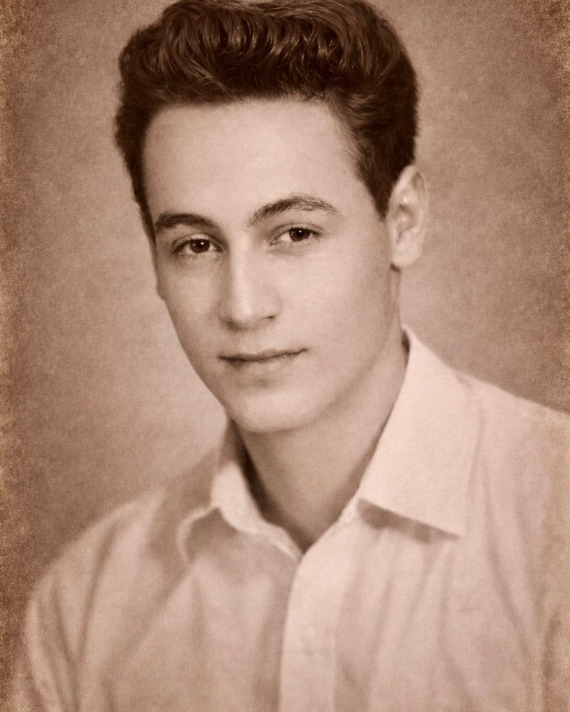 Michael Thomas Brown Profile Photo