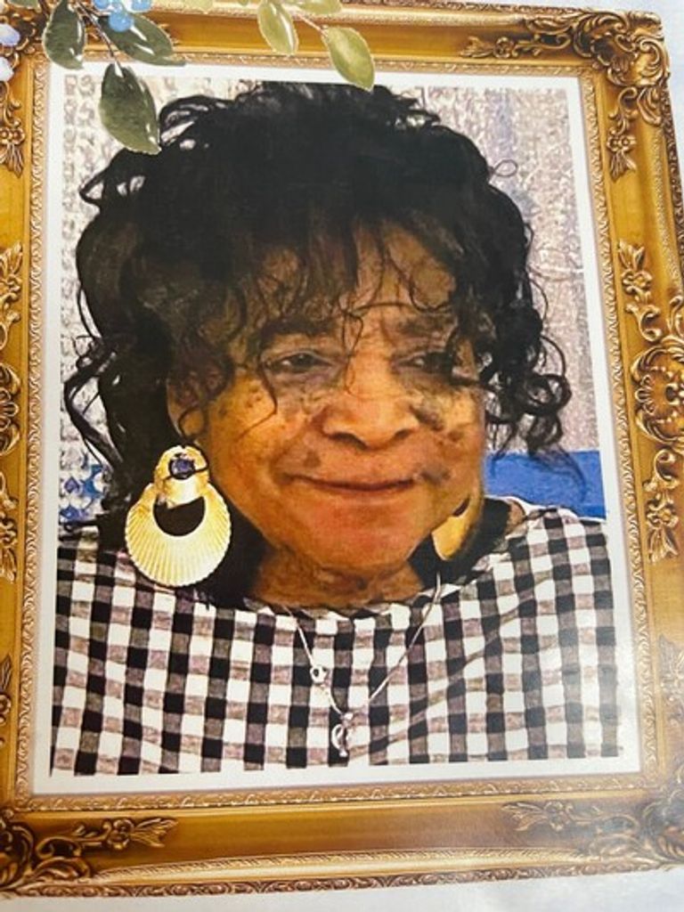 Joyce Lee Mills Profile Photo