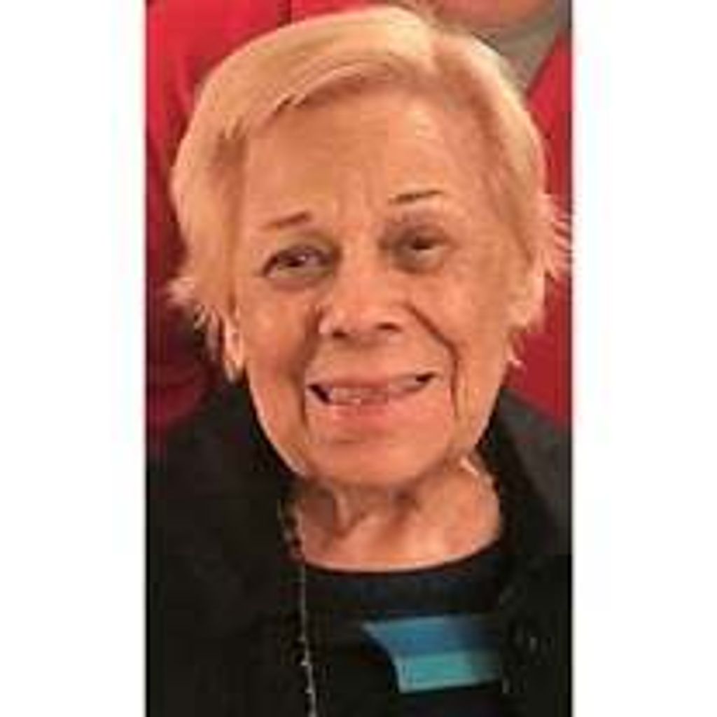 Elizabeth Farina Profile Photo