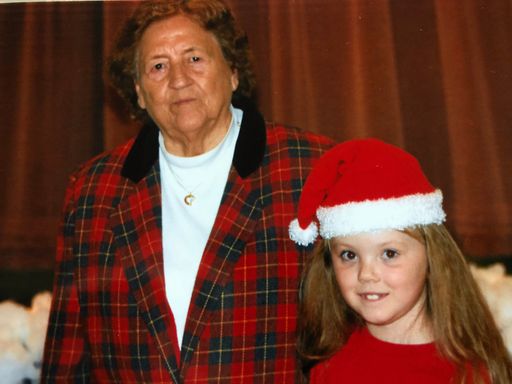 Evelyn (Howard)  Muncy photo gallery thumbnail 17 of 68