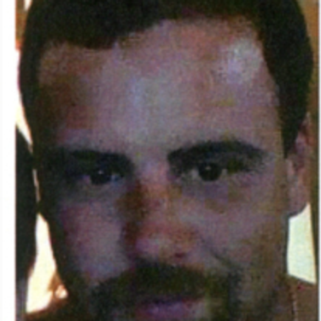 Daniel  Ellis
