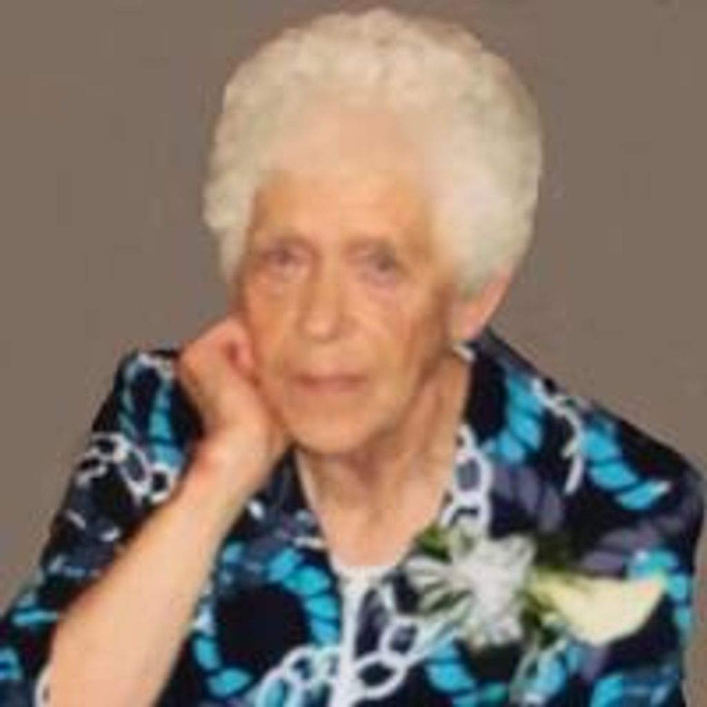 Lillian R Gove