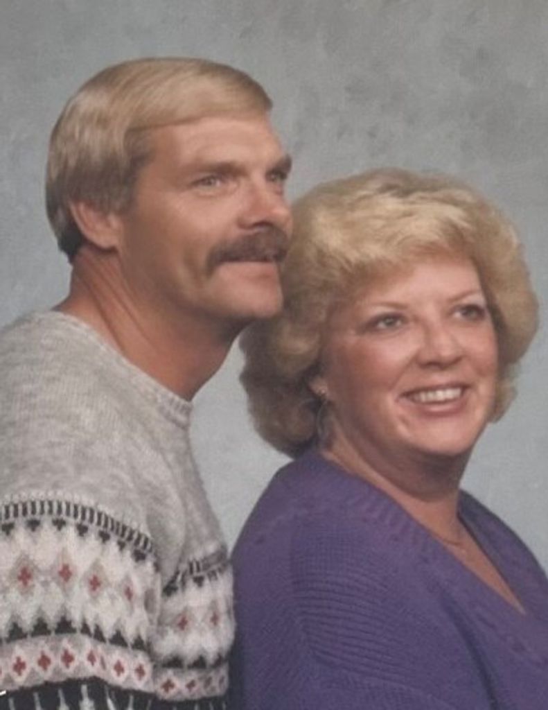 Robert Lewis Lucas And Bonnie Diane (Weaver) Lucas