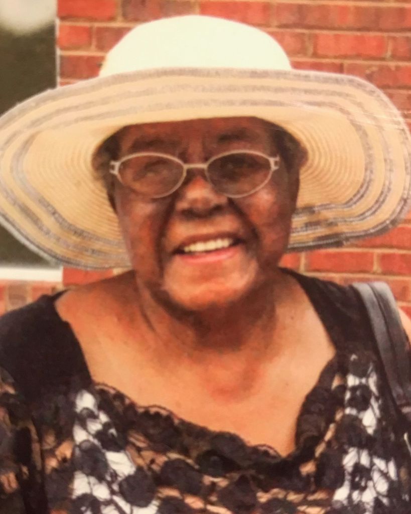 Victoria Vernell Russell Profile Photo