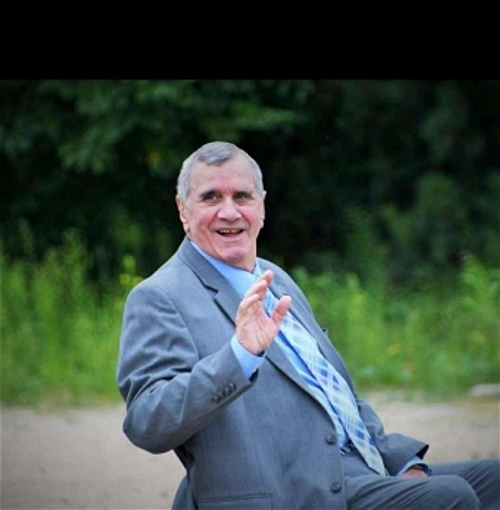 Robert J Ferreira Profile Photo