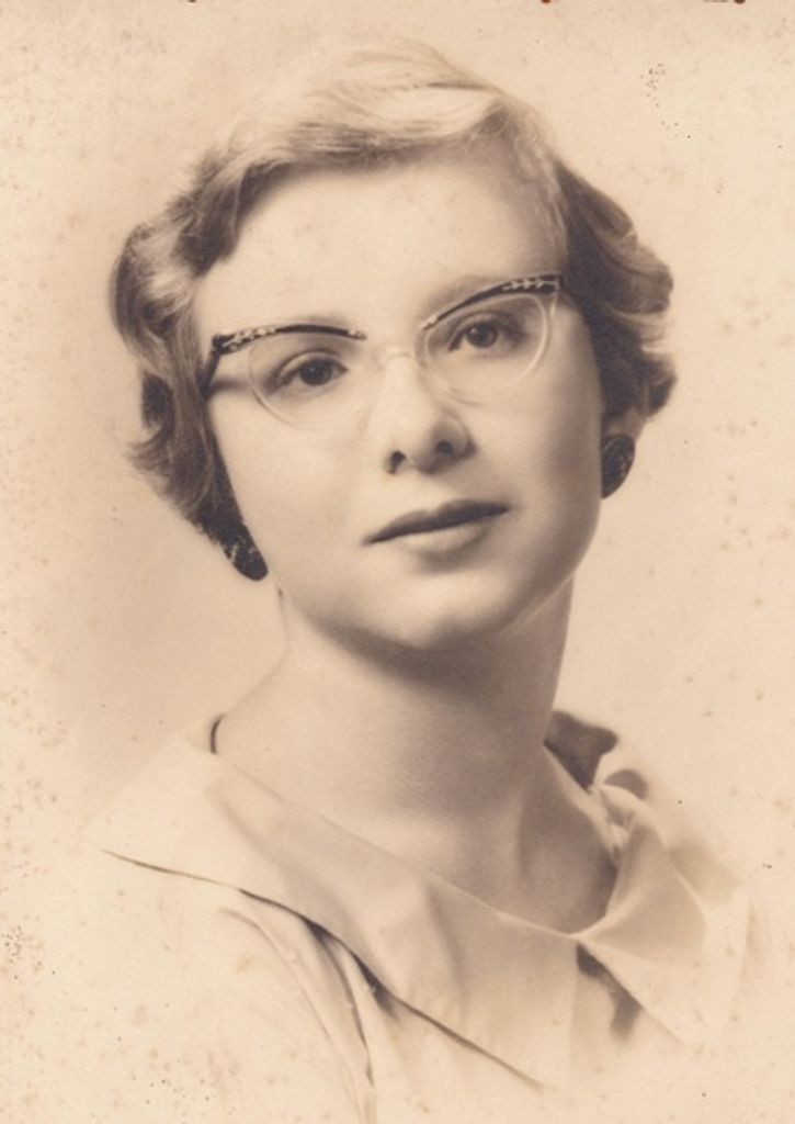 Mary Mills Profile Photo