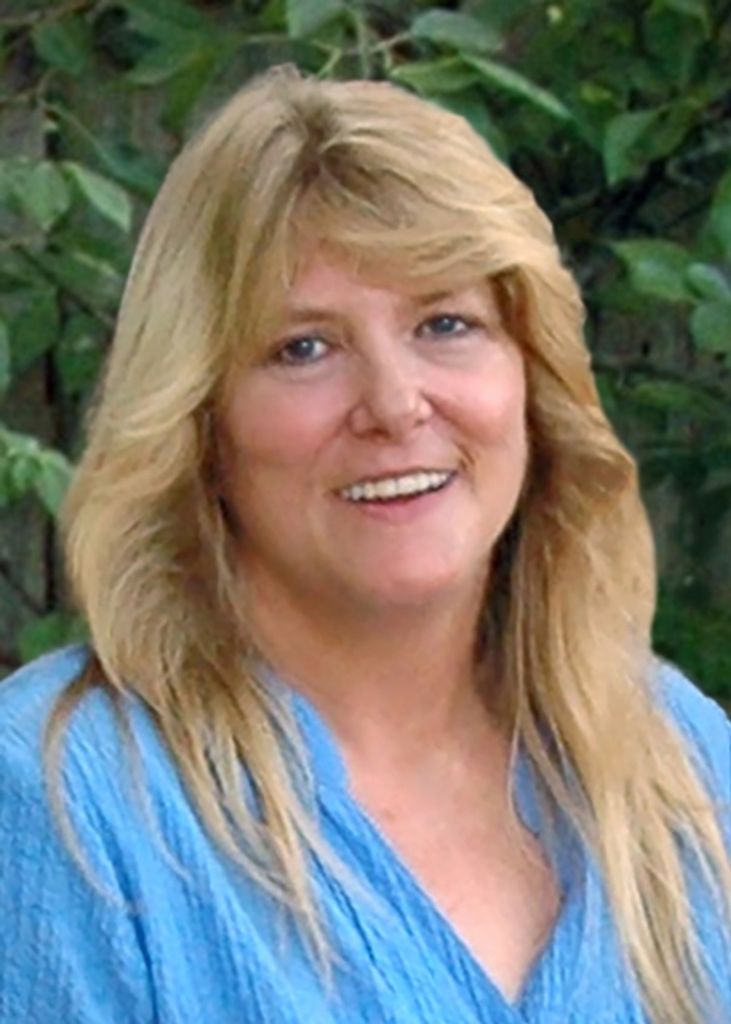 Mary Jo (Davis)  Miller