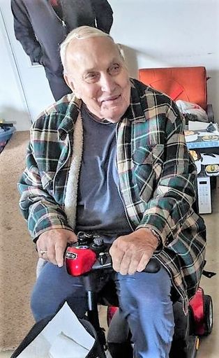 Bernard Lee Moore photo gallery thumbnail 275 of 293