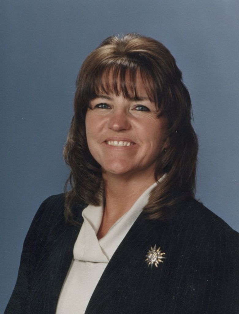 Lori Lee Abear Profile Photo