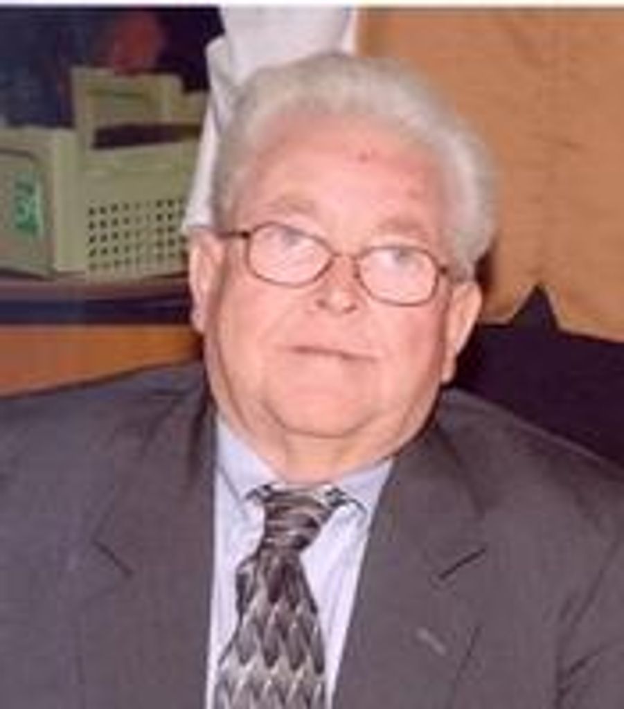 Wilbur H. "Piney" Lowe