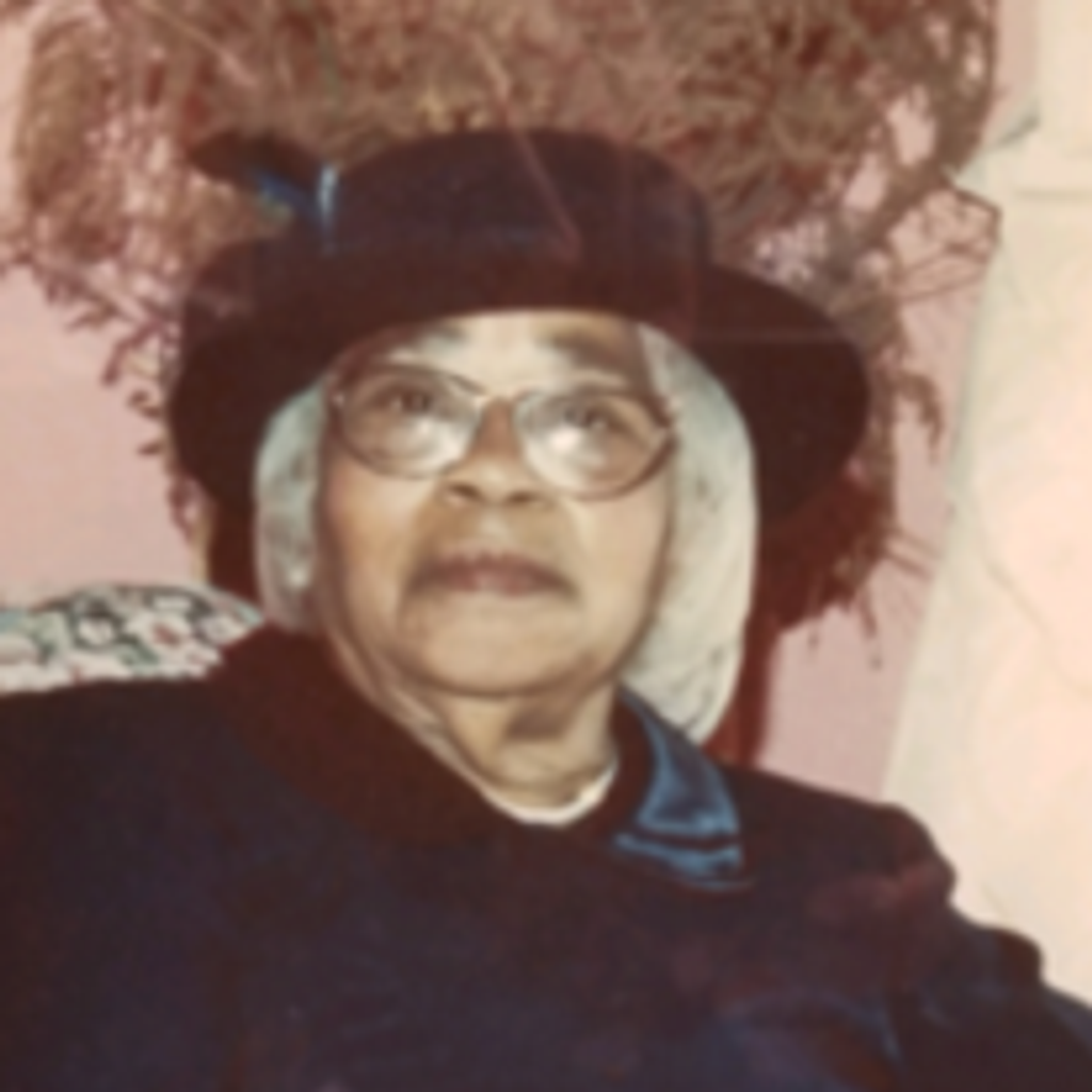 Christine Savannah Reid Holmes