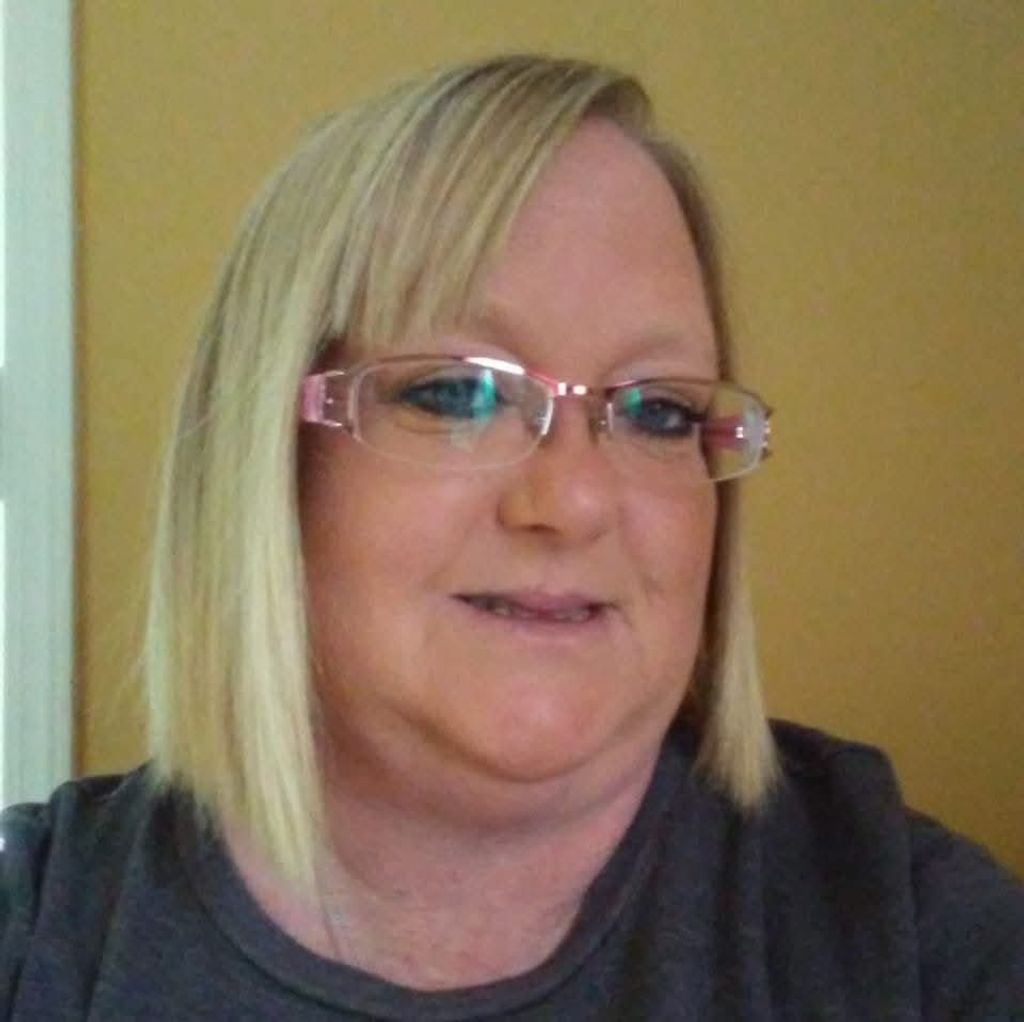 Debbie Lumley Profile Photo