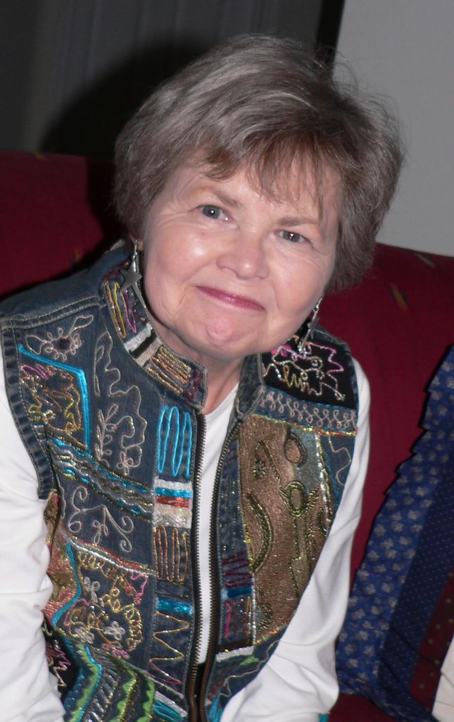 Nadine  Leona Curtin