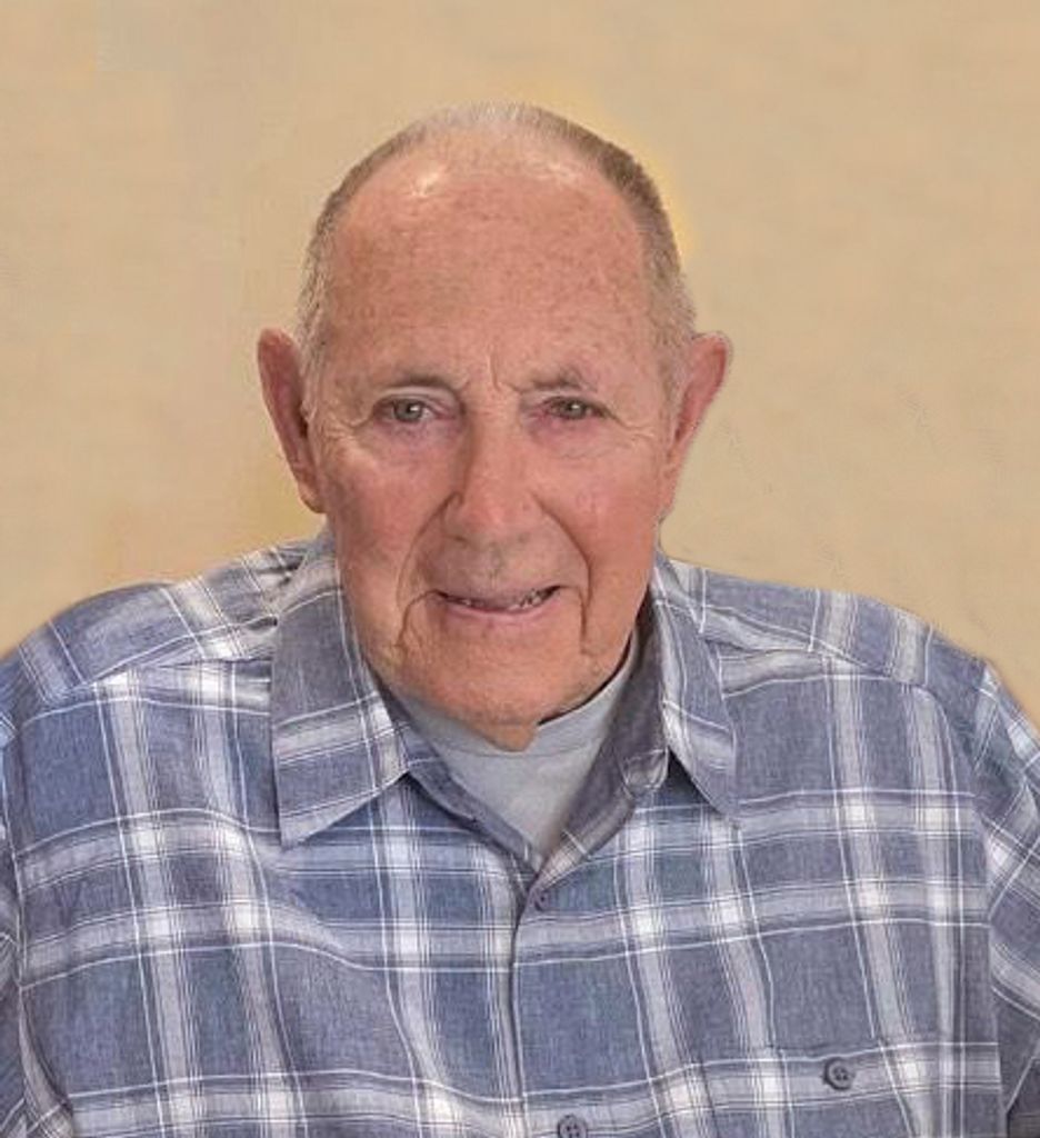 Robert "Bob" Davies Lynn