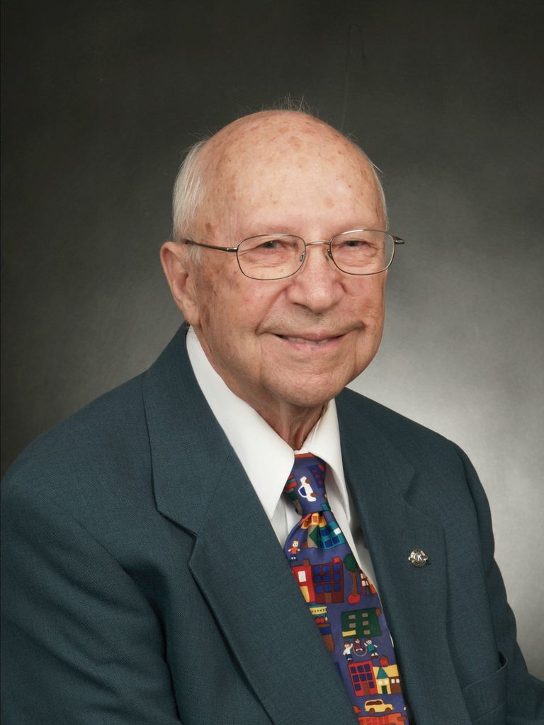 Russell Luckow