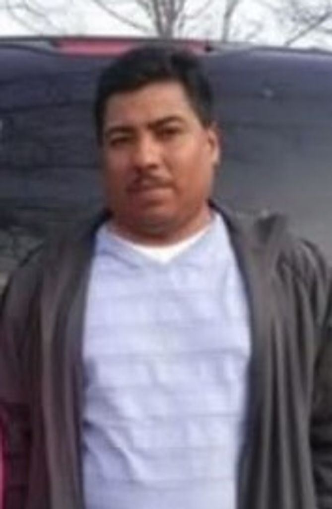 Amadeo Aguilar Santos Profile Photo