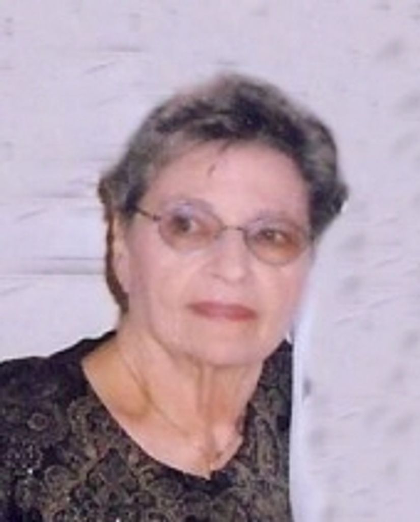 Lora Lee Helton