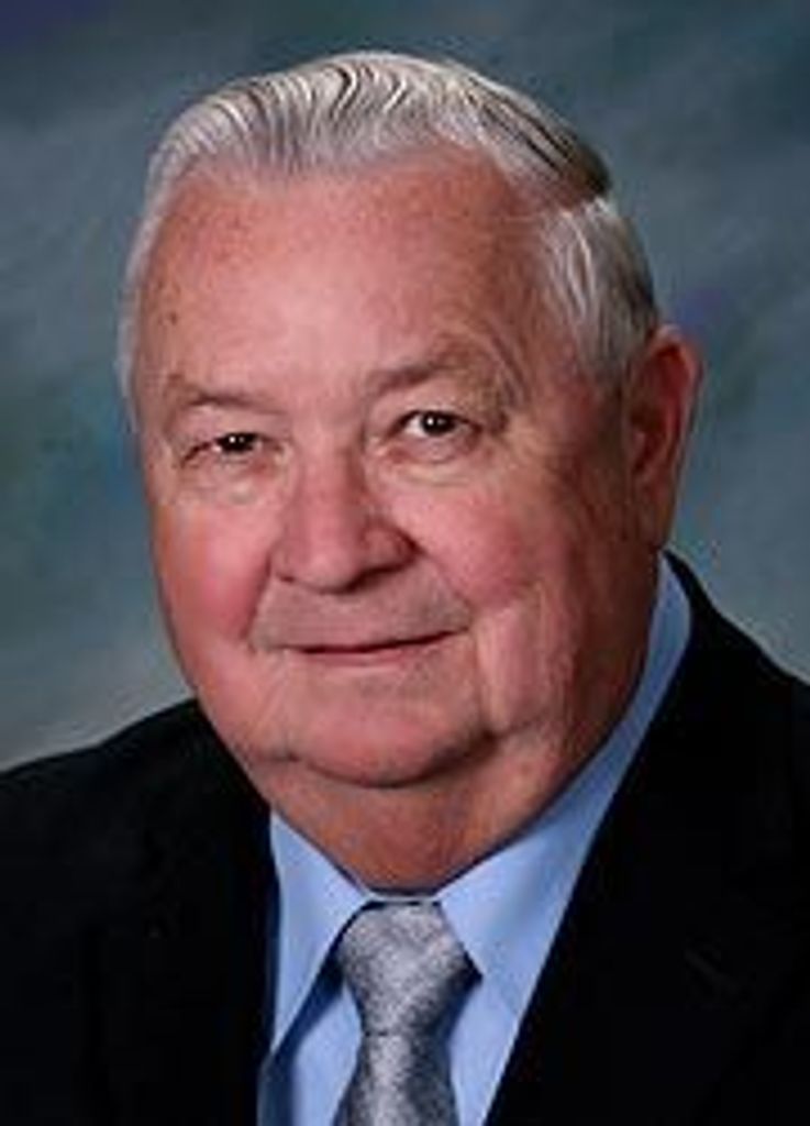 Dale Lewis