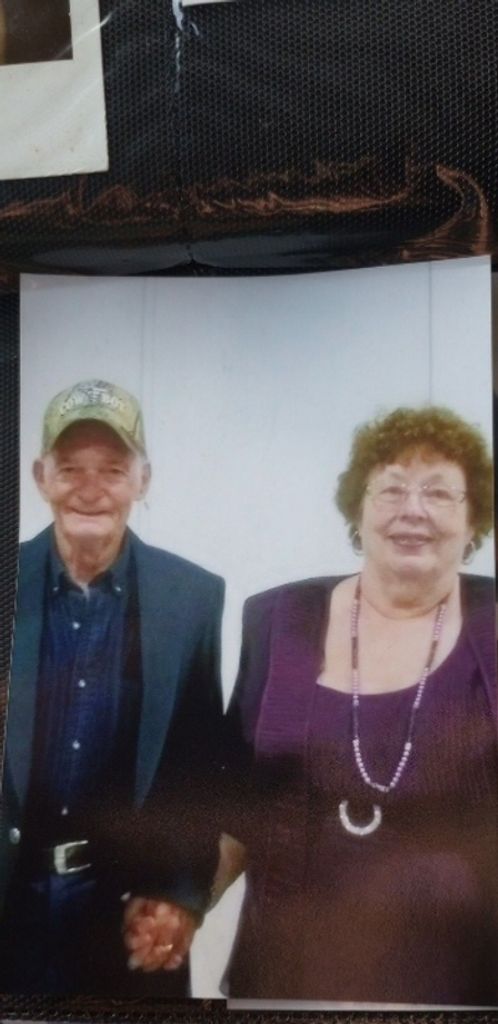 Elmer Keith And Lorraine June Minze Profile Photo