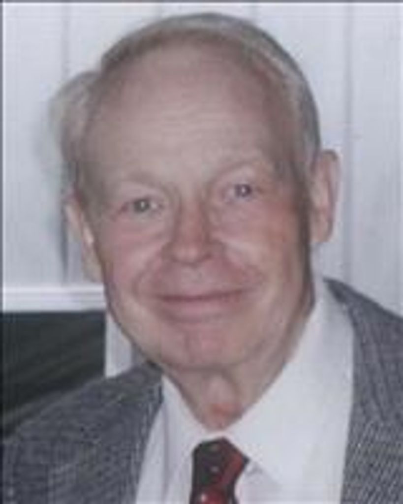 Robert  Paul Smith