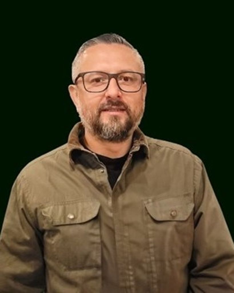 Rene Mora Nieves Profile Photo