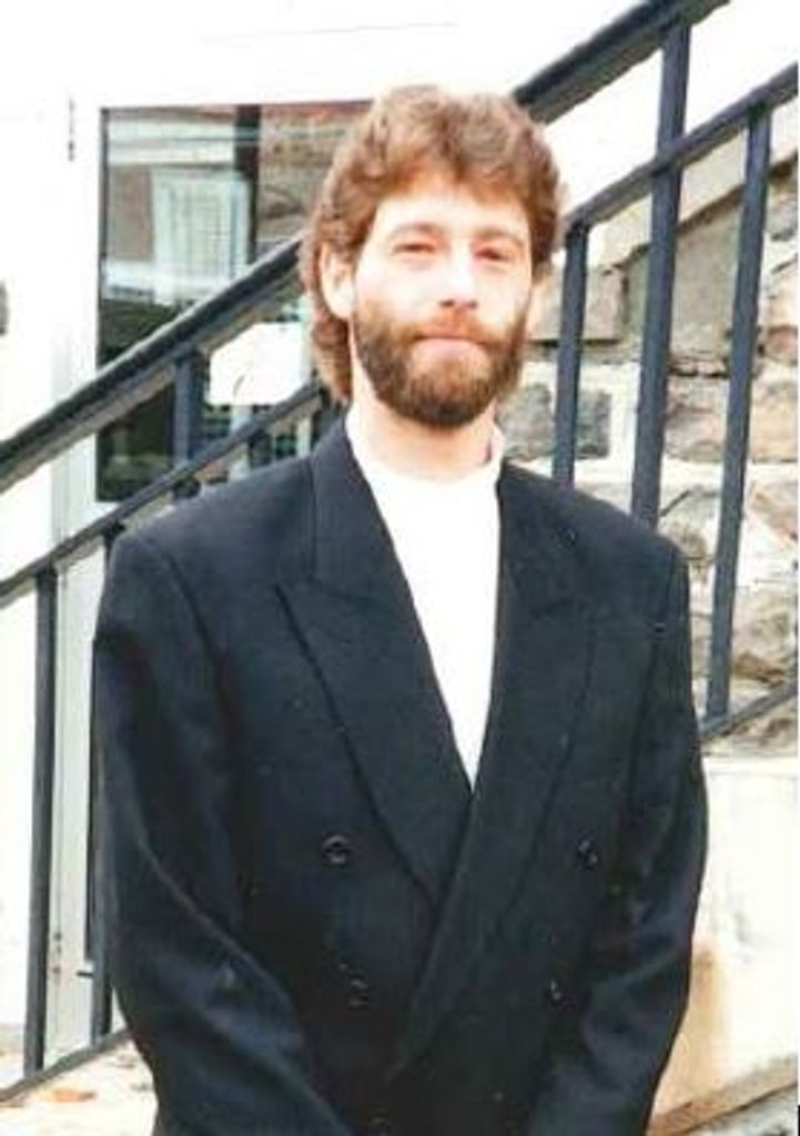 Stephen Roberts