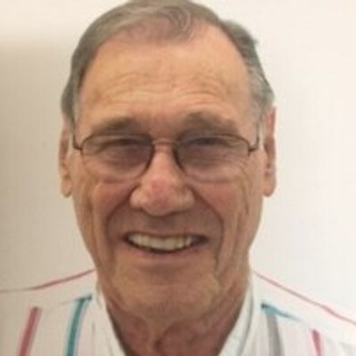 Oliver Feuerstein Profile Photo