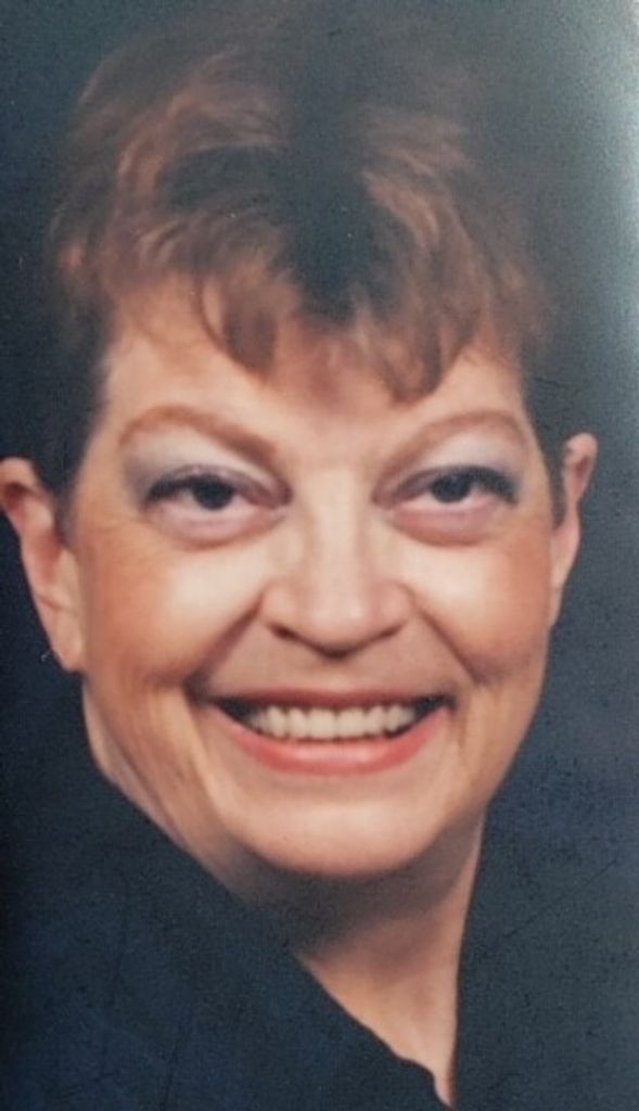 Clara Lou Bielecki Profile Photo