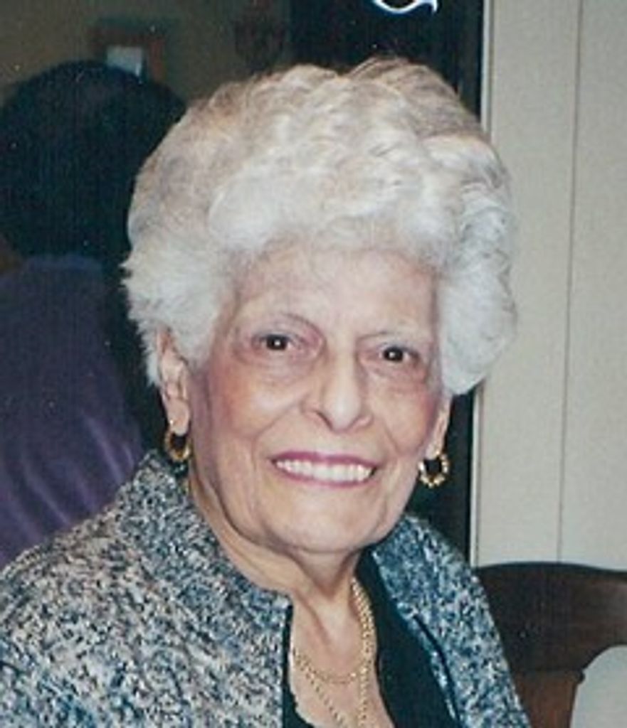 Edna M. (Sadie)  Arcuri