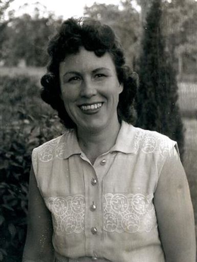 Evelyn Nichols Kirk photo gallery thumbnail 11 of 39