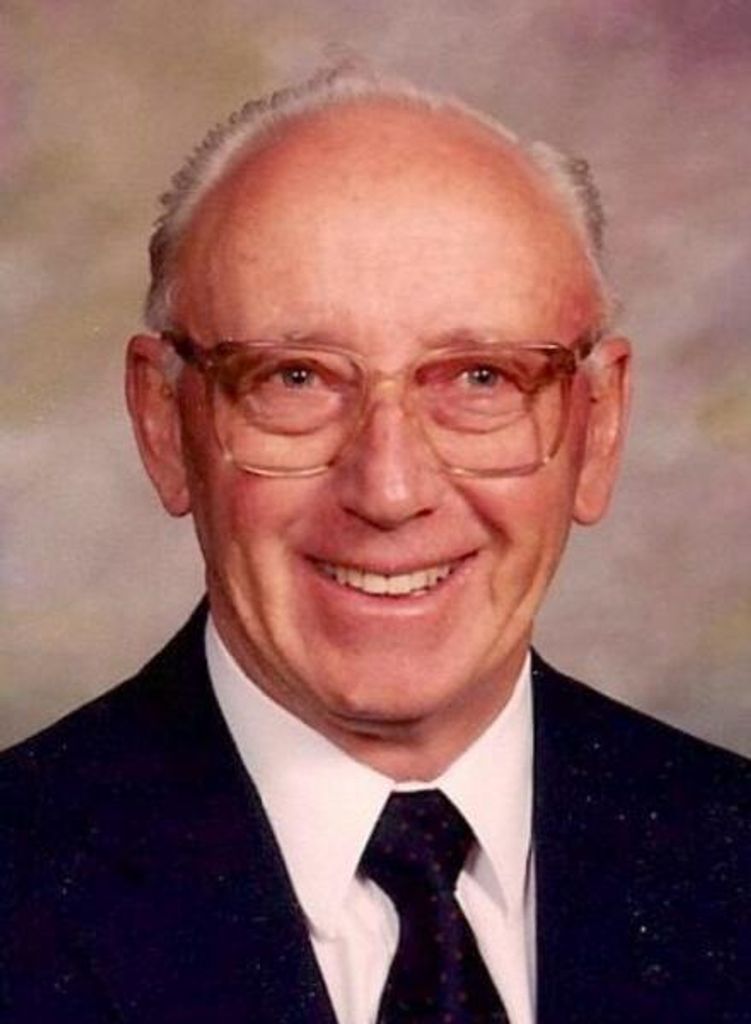 Roger  Hoberg